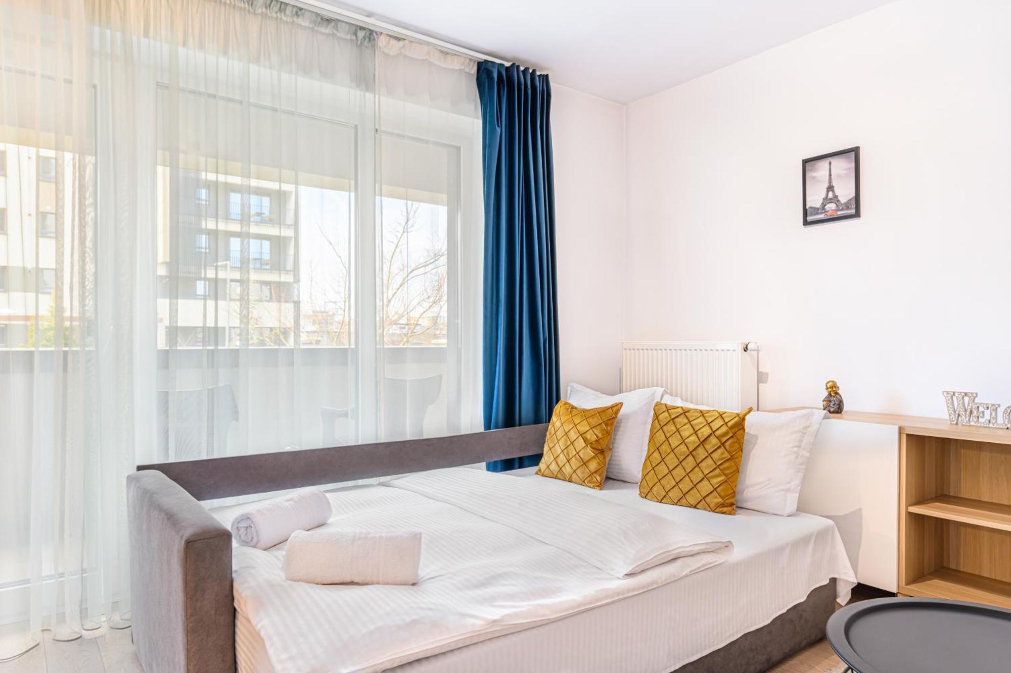 Jad - Luxury 3 Rooms & 2 Rooms Apartments In Kasper, Near Coresi Mall Brasov Exterior photo
