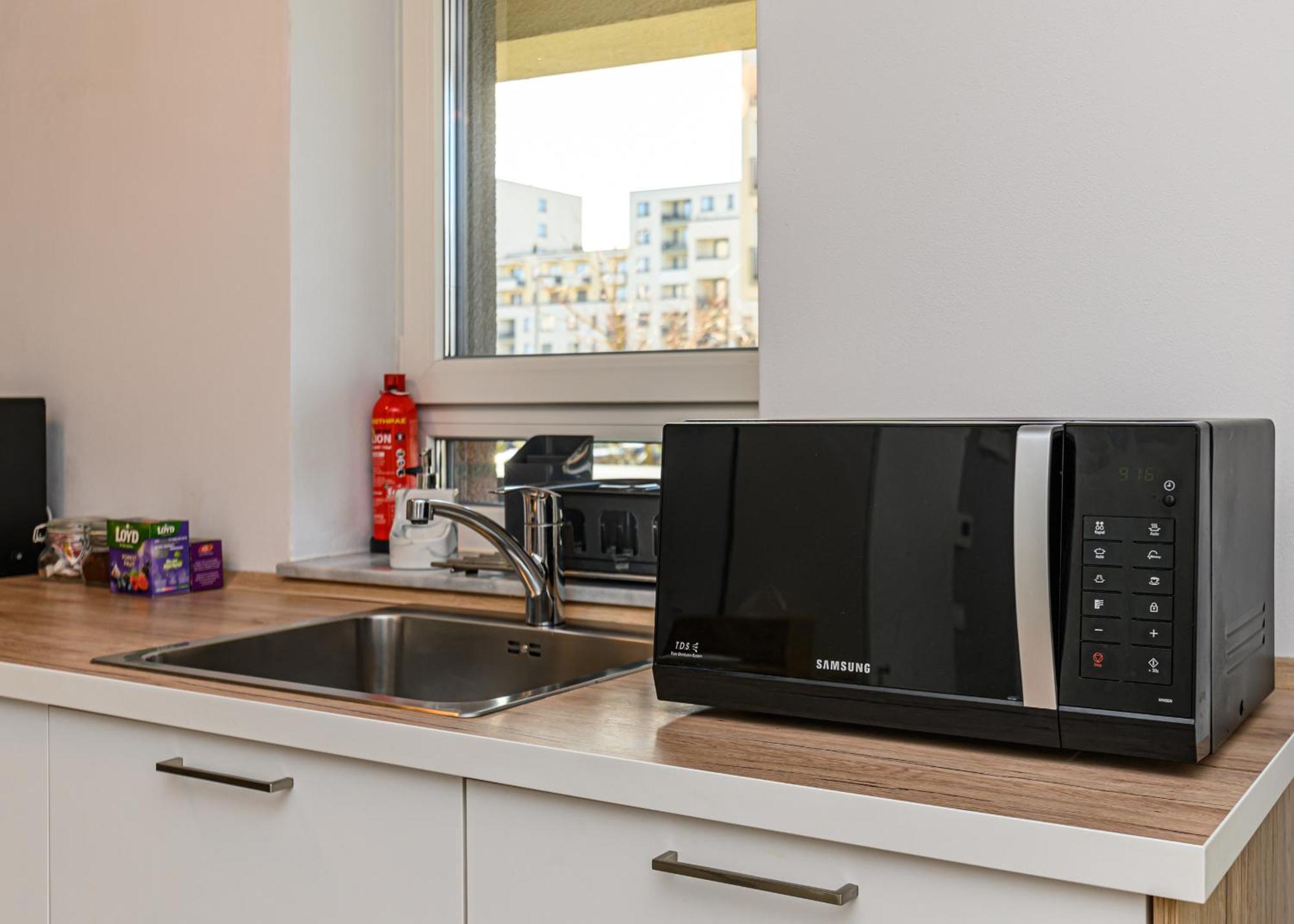Jad - Luxury 3 Rooms & 2 Rooms Apartments In Kasper, Near Coresi Mall Brasov Exterior photo