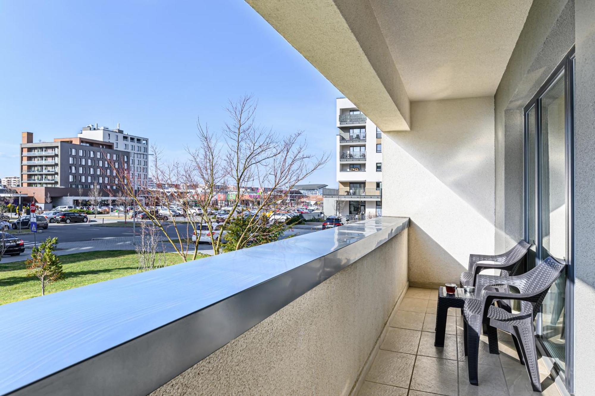 Jad - Luxury 3 Rooms & 2 Rooms Apartments In Kasper, Near Coresi Mall Brasov Exterior photo