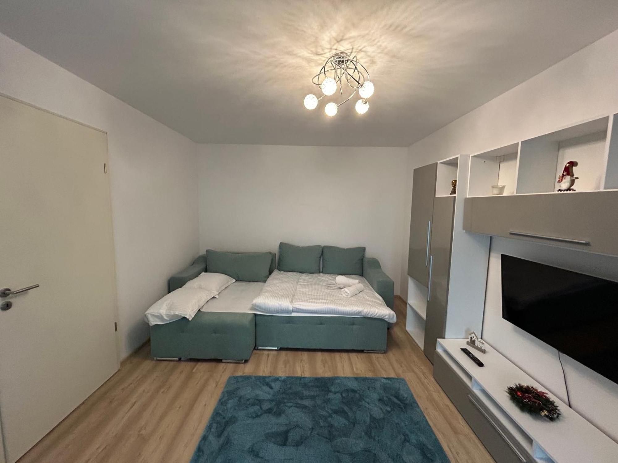 Jad - Luxury 3 Rooms & 2 Rooms Apartments In Kasper, Near Coresi Mall Brasov Exterior photo